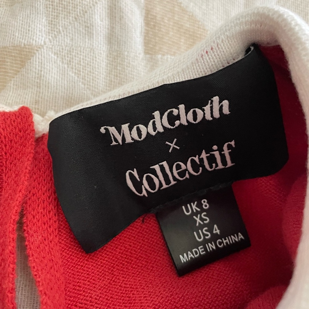 ModCloth Red Knit Top with White Embroidered Fox Collar - Picture 3 of 4